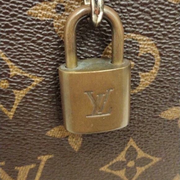 AUTHENTIC Louis Vuitton LOCK & KEY #306 Vintage BRASS added to Purse Chain Charm - Picture 12 of 15